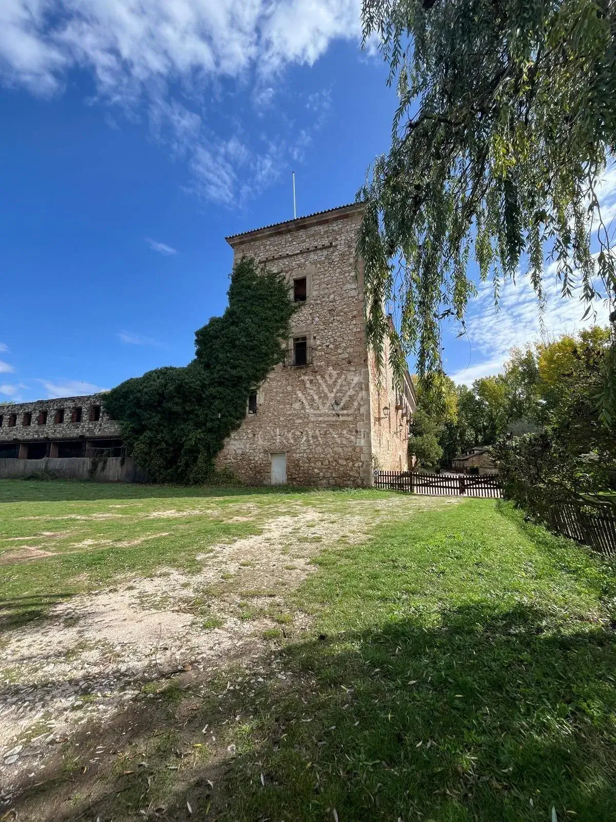 Propiedad singular e irrepetible: Monasterio de Sopetrán en Hita, Guadalajara (ref. CW25VT_E1001JRV)