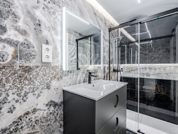 Elegantísima vivienda en barrio Salamanca (CW26VT_V1002MLZ)