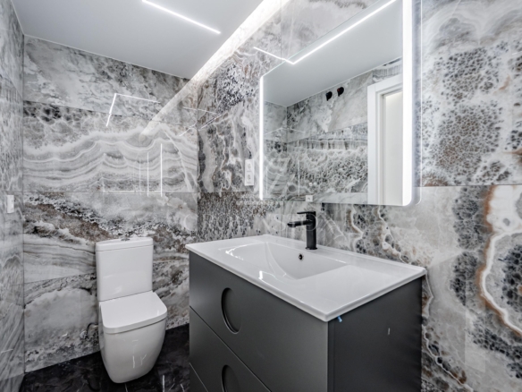 Elegantísima vivienda en barrio Salamanca (CW26VT_V1002MLZ)
